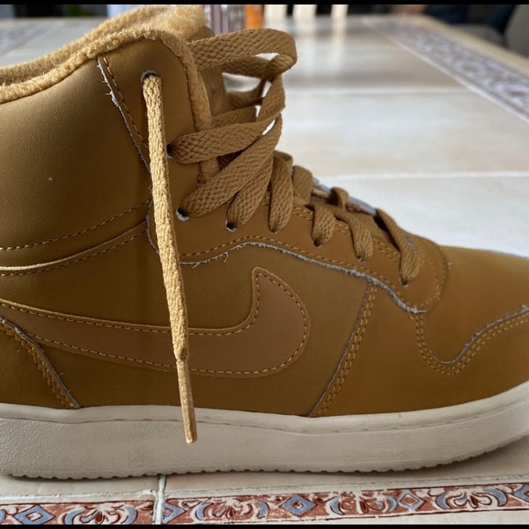 Nike high tops - Picture 6 of 6